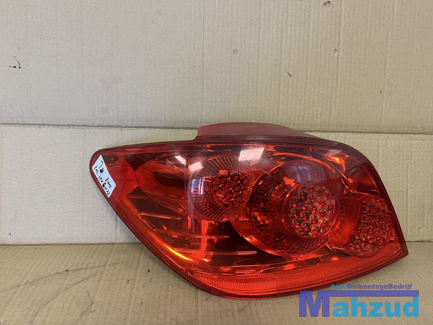 PEUGEOT 307 links Achtelicht left backlight facelift, Taurusavenue 1
2132 LS  Hoofddorp, NL, Contact.group@renault.com, Stellantis N.V.