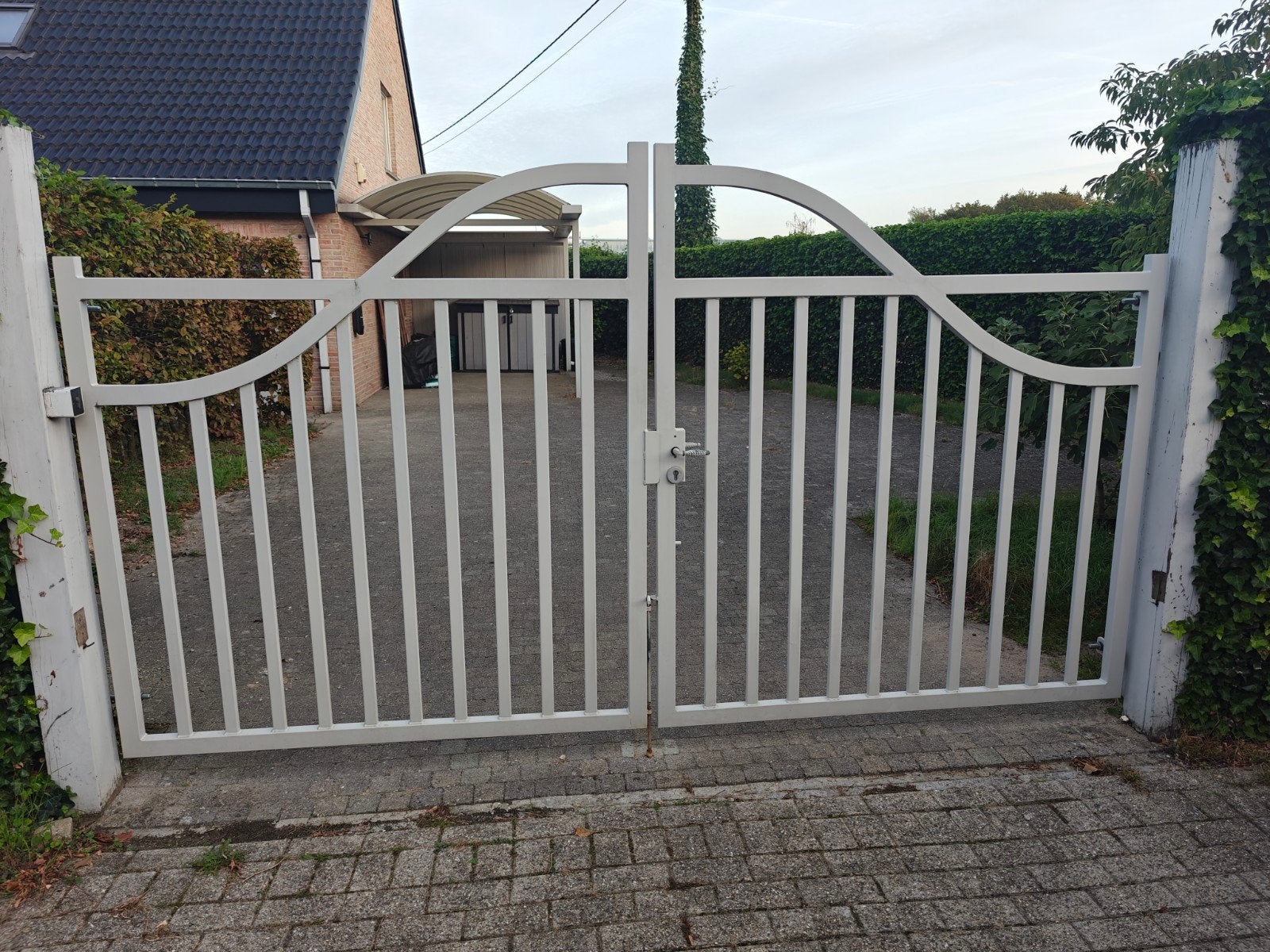 metalen poort 2-delig, Ophalen, Gebruikt, 150 tot 200 cm, 200 cm of meer