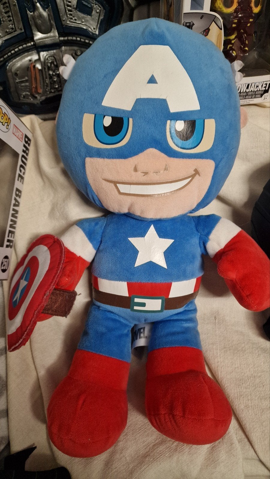 Peluche et bouclier Captain America, Enlèvement ou Envoi