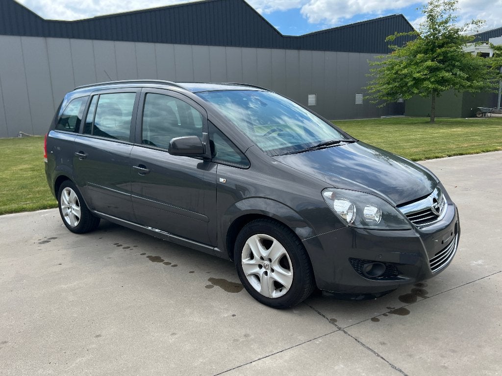 Opel Zafira Euro 5 essence prête à immatriculer, Autos, Achat, Boîte manuelle, 5 portes, Zafira