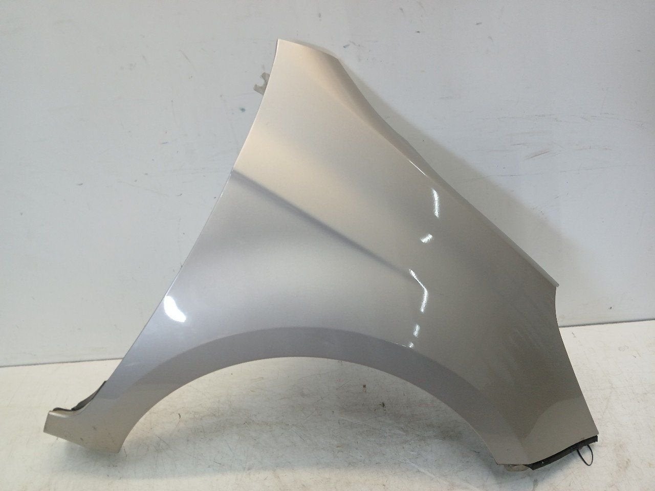 Spatbord rechts voor Hyundai i20, Onderdelen@venauto.nl, Van der Ven Autorecycling B.V., Ettenseweg 76, 4706 PB Roosendaal, The Netherlands