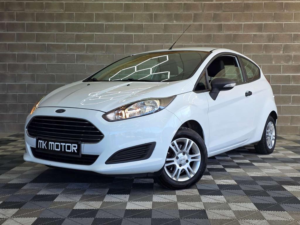 Ford Fiesta 1.25 ESSENCE 60CV || 3 PORTES (bj 2016), Auto's, Voorwielaandrijving, Euro 5, Stof, Gebruikt