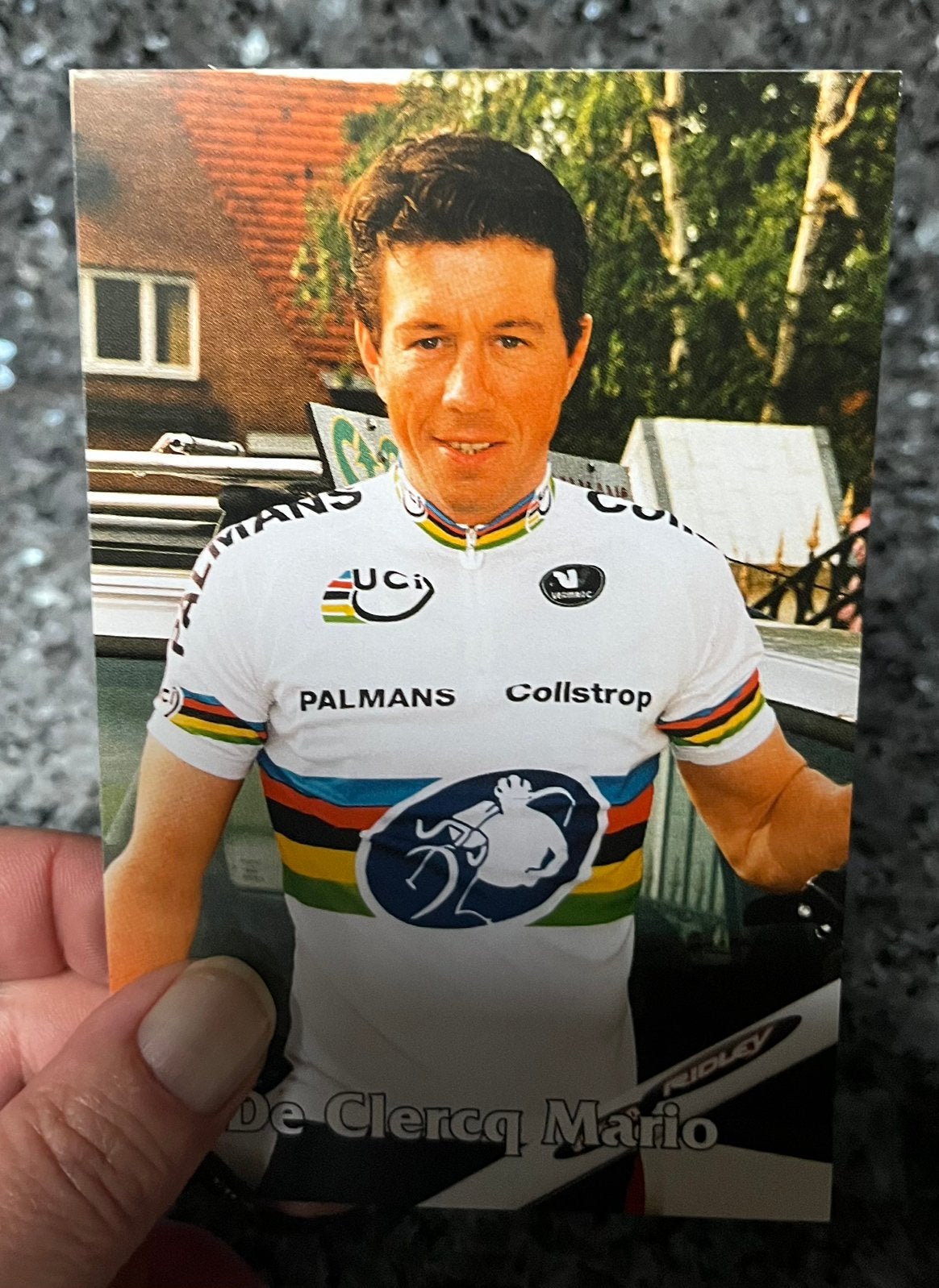 Mario De Clercq, champion du monde cycliste, Enlèvement, Comme neuf