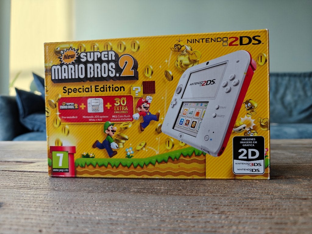 Nintendo 2DS Special Edition: New Super Mario Bros. 2 Pack, Consoles de jeu & Jeux vidéo, Consoles de jeu | Nintendo 2DS & 3DS