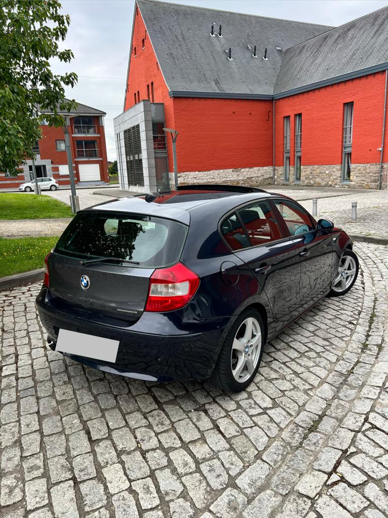 BMW serie 116i essence 205,000km, Autos, BMW, Achat, Boîte manuelle, 5 portes, Particulier