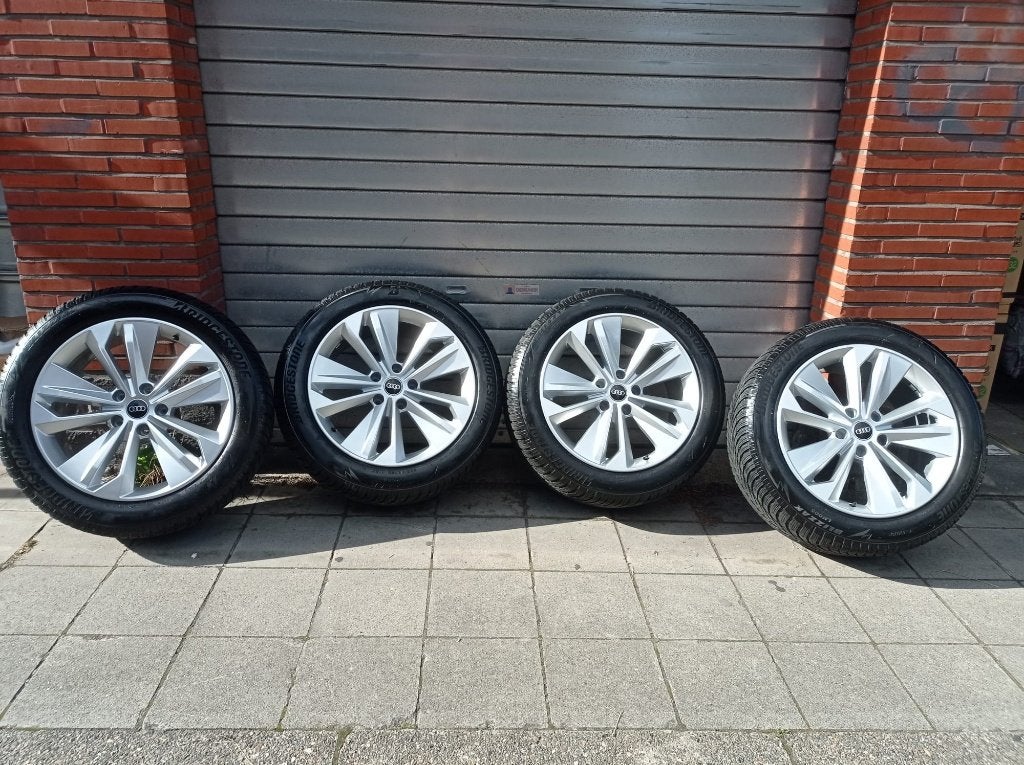 Beau kit hiver origine Audi Q6 ETron 20 Pouces 5/130, Autos : Pièces & Accessoires, Pneus hiver, Enlèvement ou Envoi, Pneu(s)
