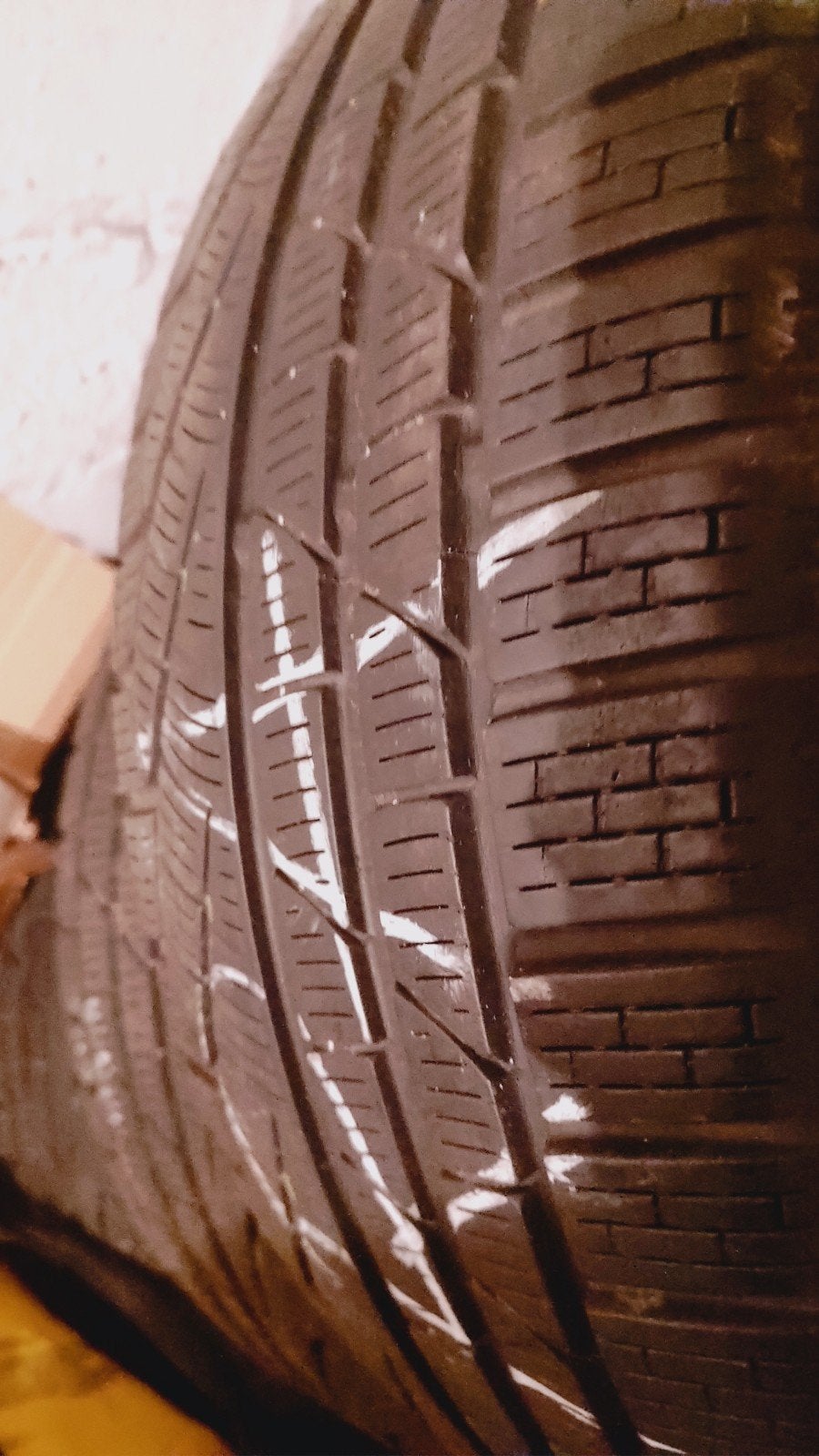 4 pneus comme neuf, Auto diversen, Autosport-onderdelen, Ophalen of Verzenden