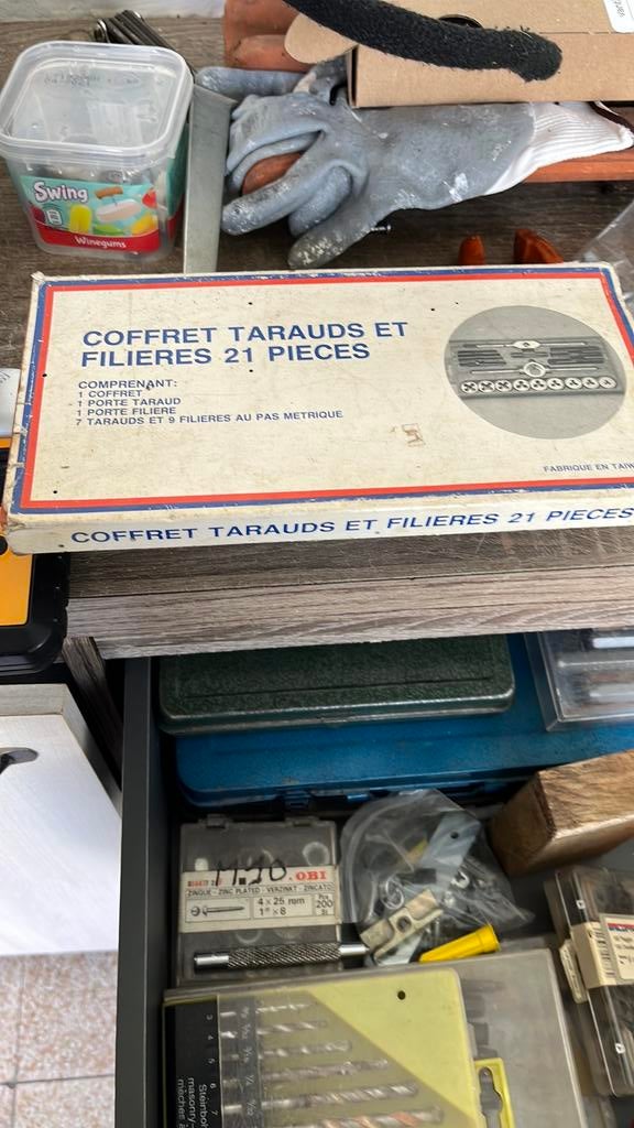 Tarauds et filieres, Bricolage & Construction, Outillage | Outillage à main, Enlèvement, Utilisé