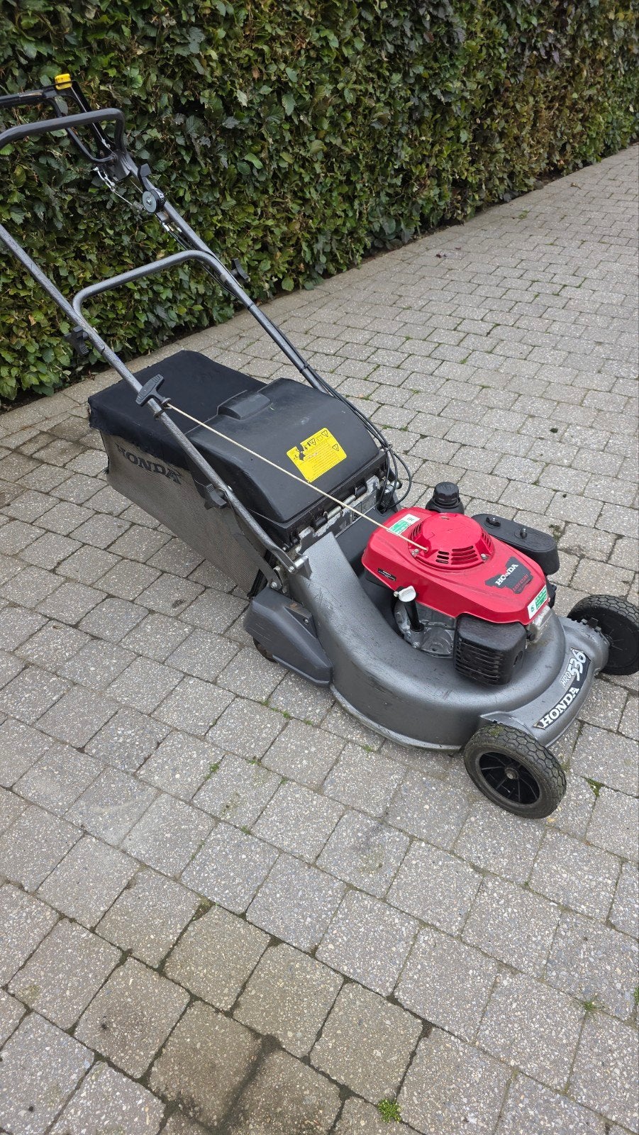 Honda hrd536 avec entraînement à rouleaux, Enlèvement