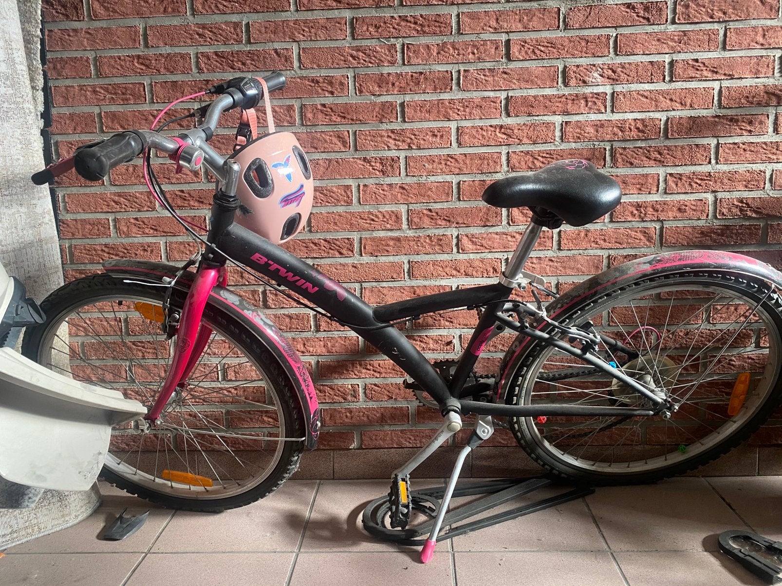 Velo b twin enfants de 8 ans a 12 ans, Vélos & Vélomoteurs, Vélos | Cruisers & Lowriders, Enlèvement, Comme neuf