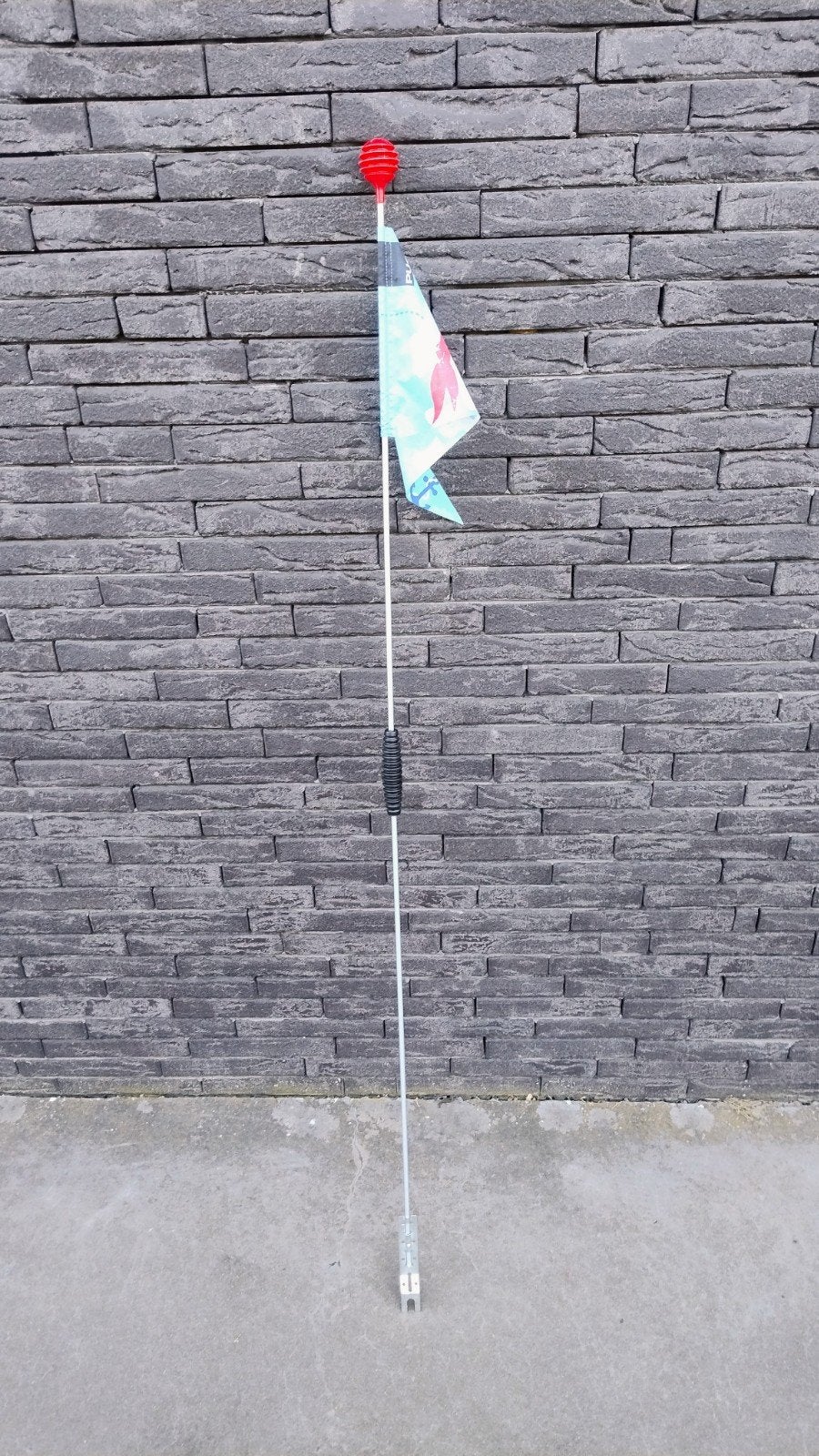 fietsvlaggetje puky piraat, Enlèvement