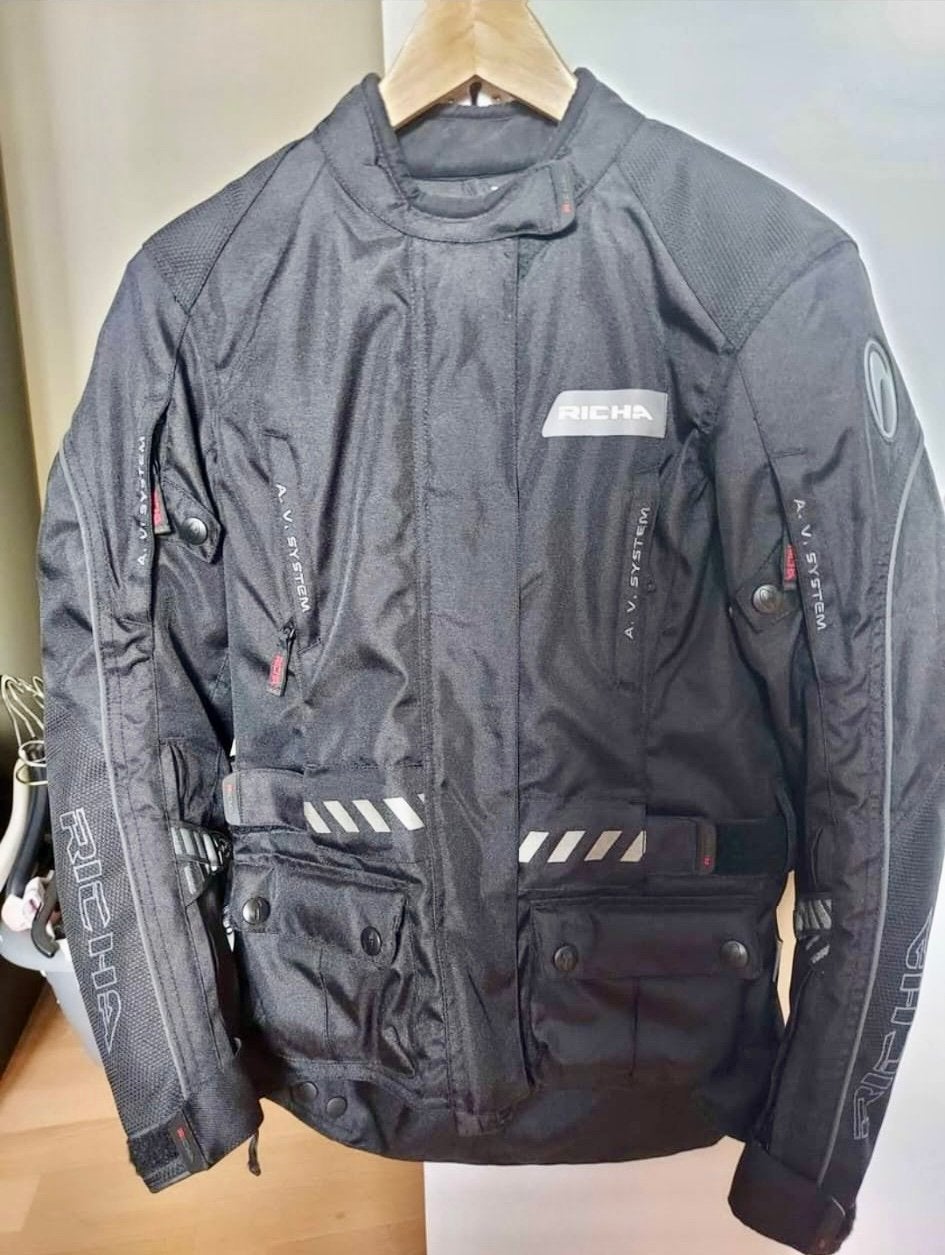 Dames Motorjas Richa. Zwart met reflecterende stukken, Ophalen, Tweedehands, Dames, Jas | textiel