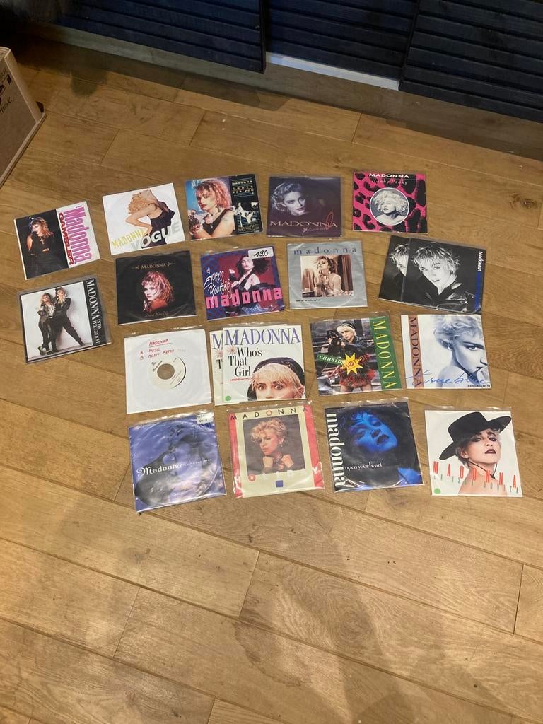 Verzameling vinyl singles 45 t, Ophalen