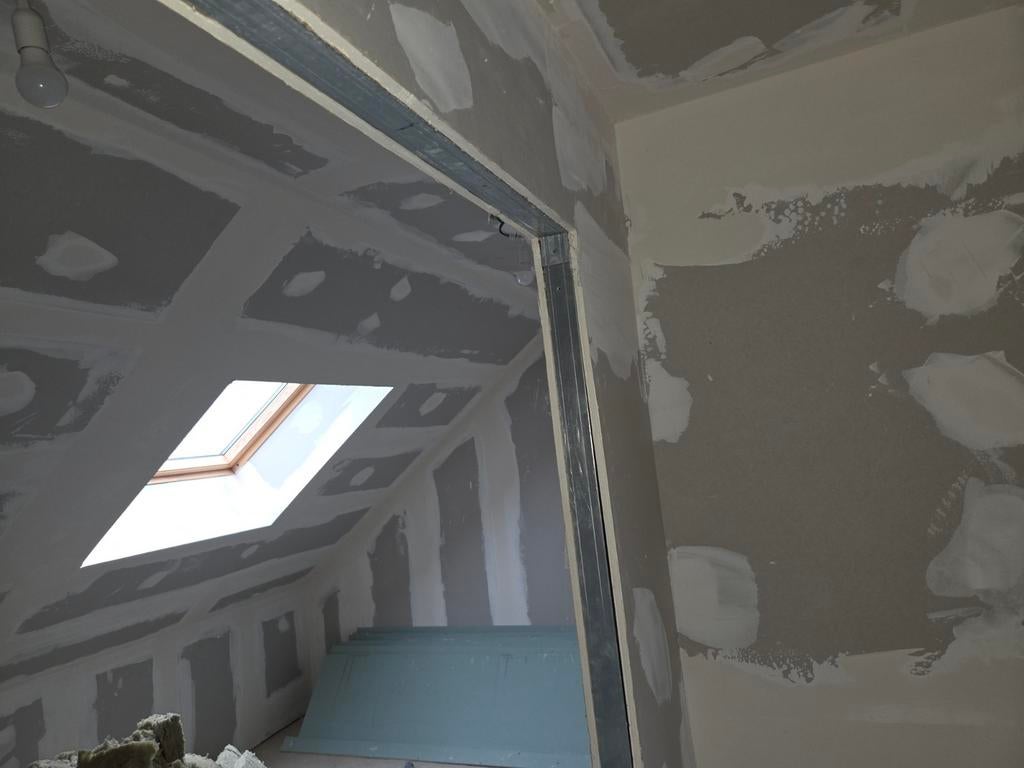 Homme à tous faire rénovation bâtiment intérieur extérieur.
