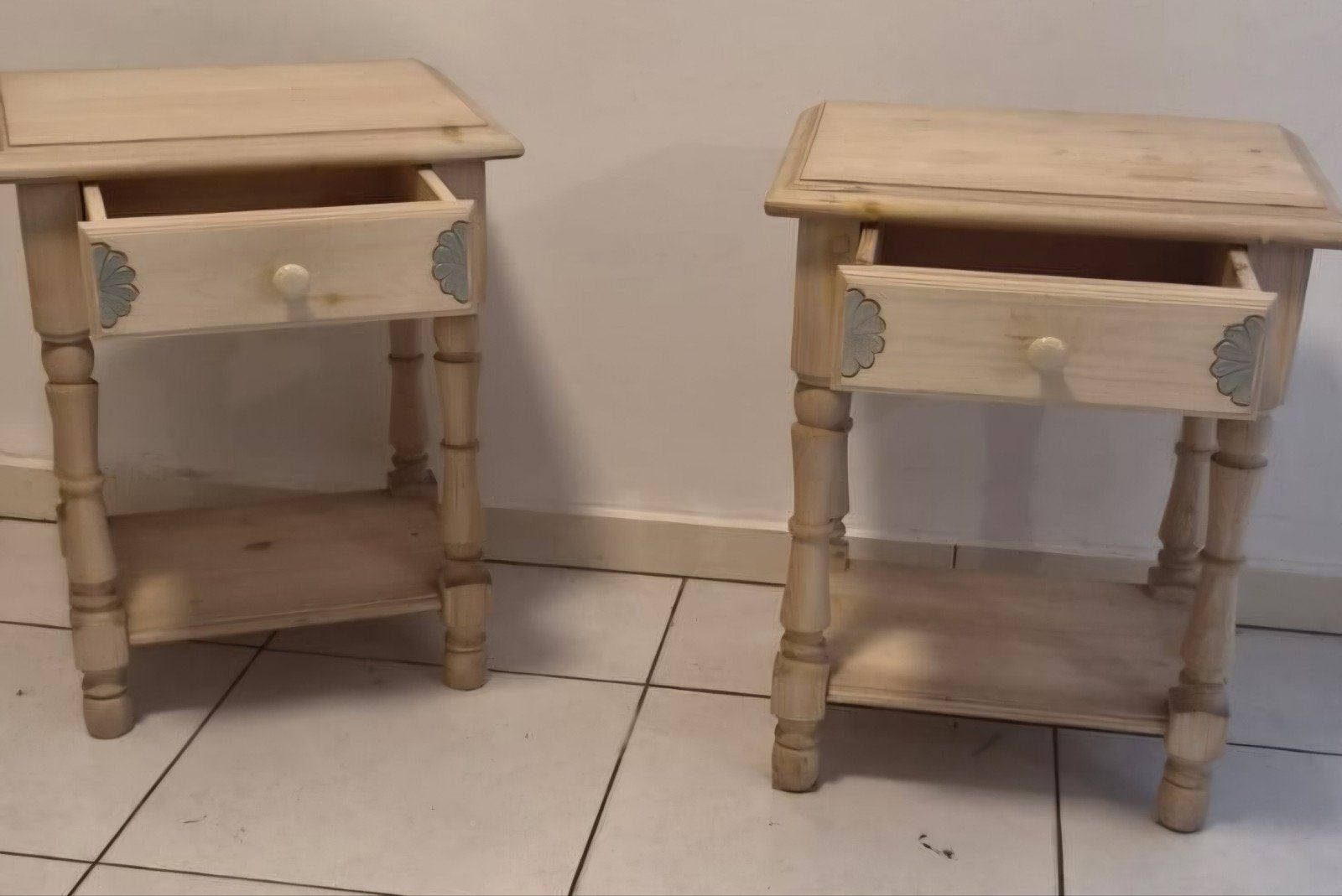 2 petits meubles GRANGÉ, Huis en Inrichting, Ophalen