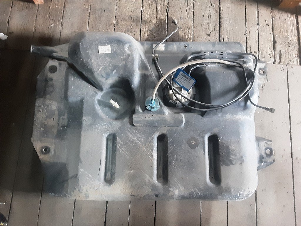 BRANDSTOFTANK Renault Trafic New (FL) (01-2001/06-2014), Gebruikt, Renault, Peter-Huppertz-Straße 5
51063  Köln, DE, Dialog.deutschland@renault.de