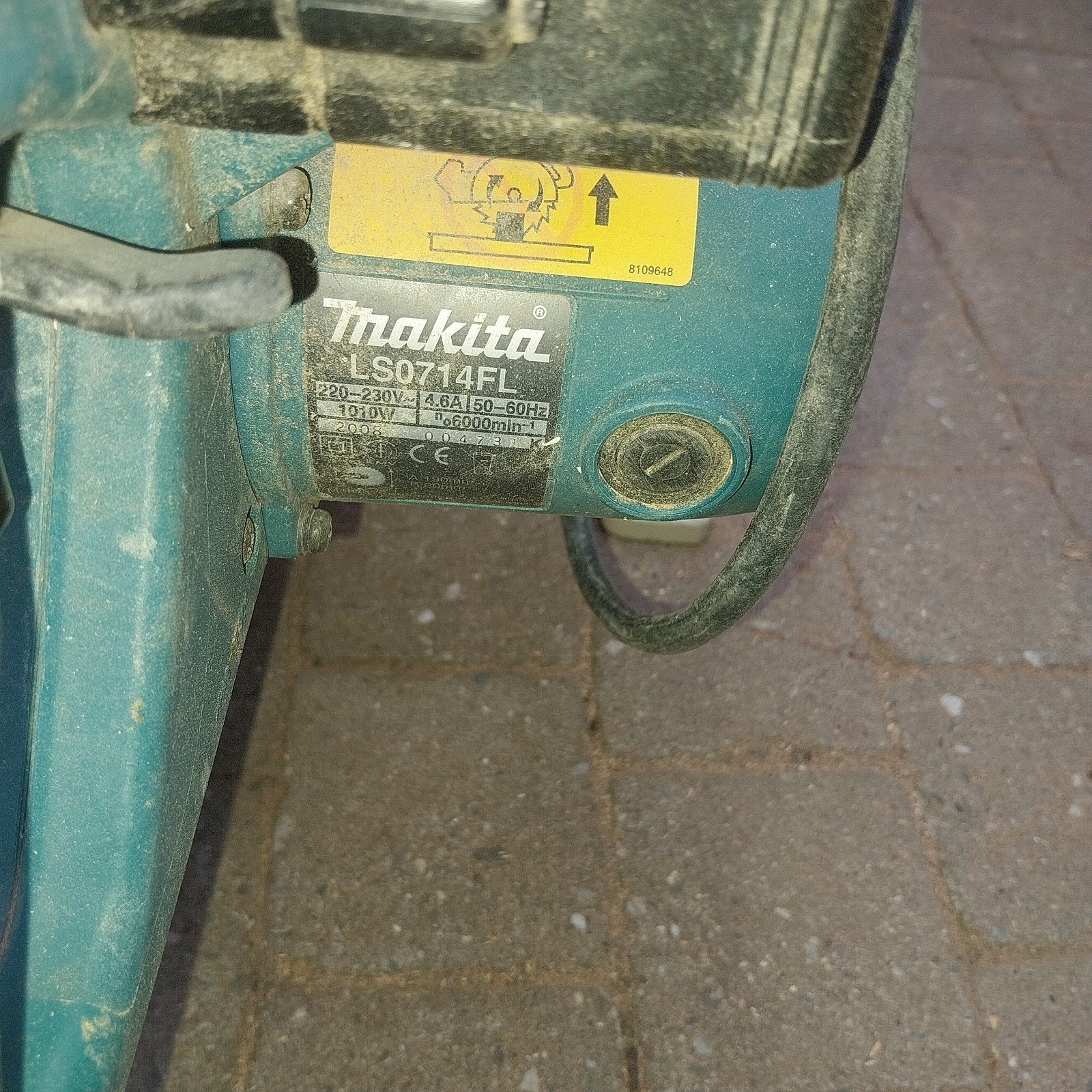 scie a onglet makita, Enlèvement