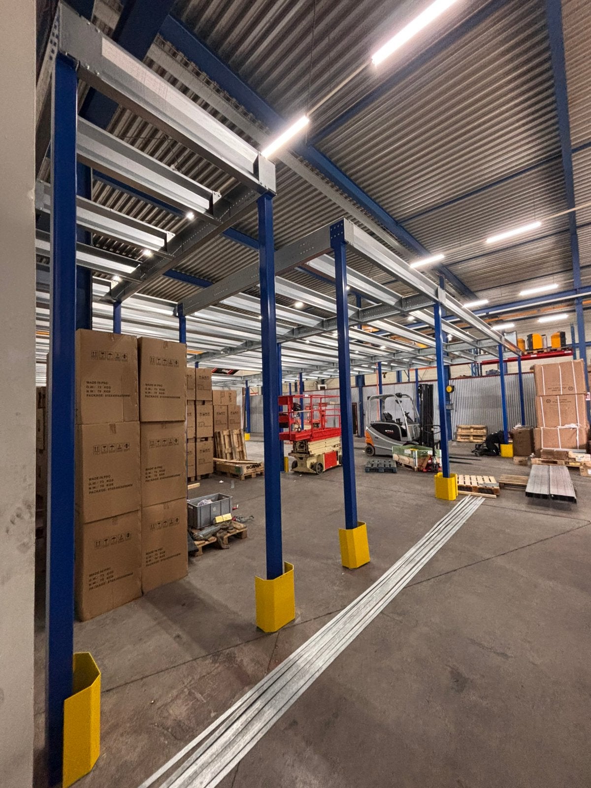 Entresolvloer mezzanine verdiepingsvloer magazijnverdieping, Zakelijke goederen, Kantoor en Winkelinrichting | Magazijn, Stelling en Opslag