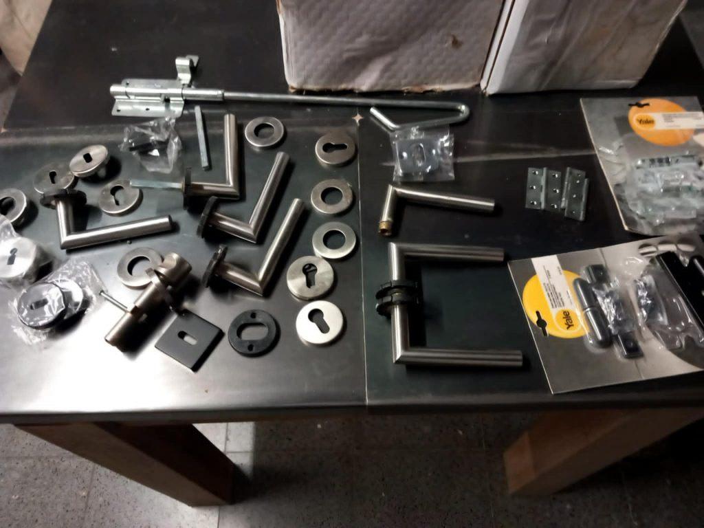 Loquets et charnières, Bricolage & Construction, Enlèvement, Comme neuf, Inox, Loquet ou Poignée