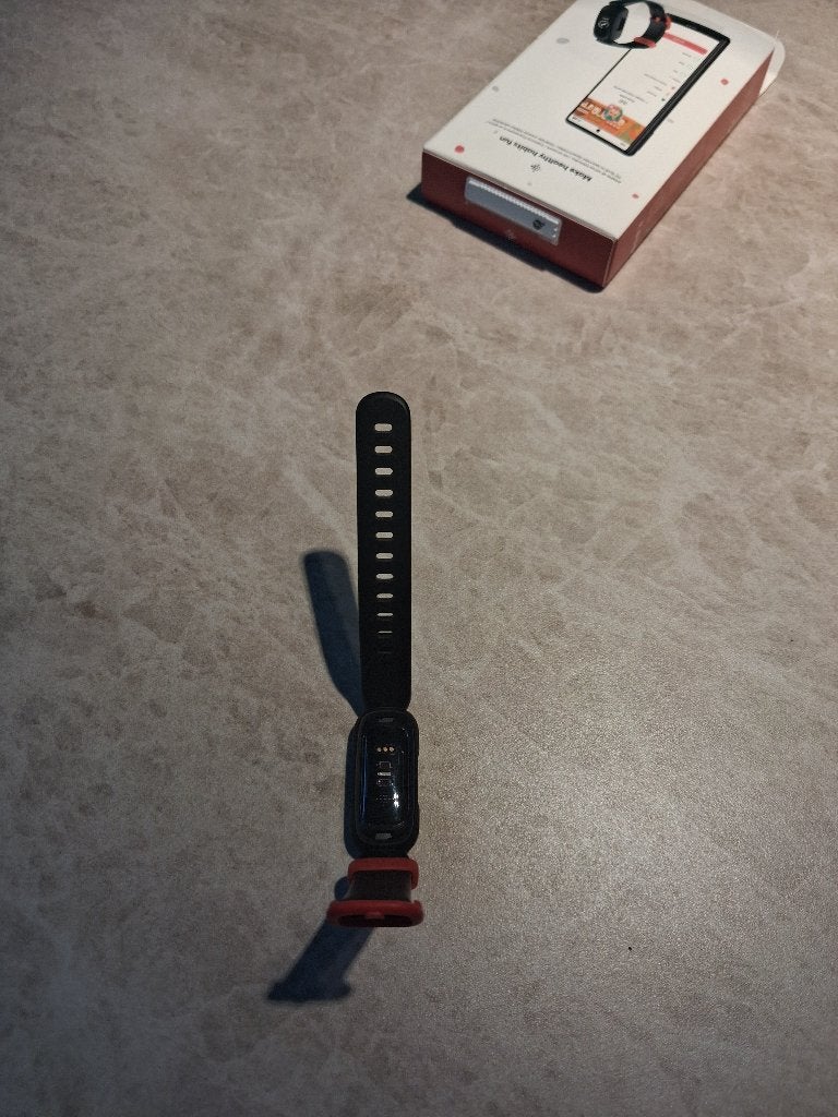 Fitbit ace 3 zwart/rood for kids 6+, Enlèvement, Comme neuf, Noir, Fitbit