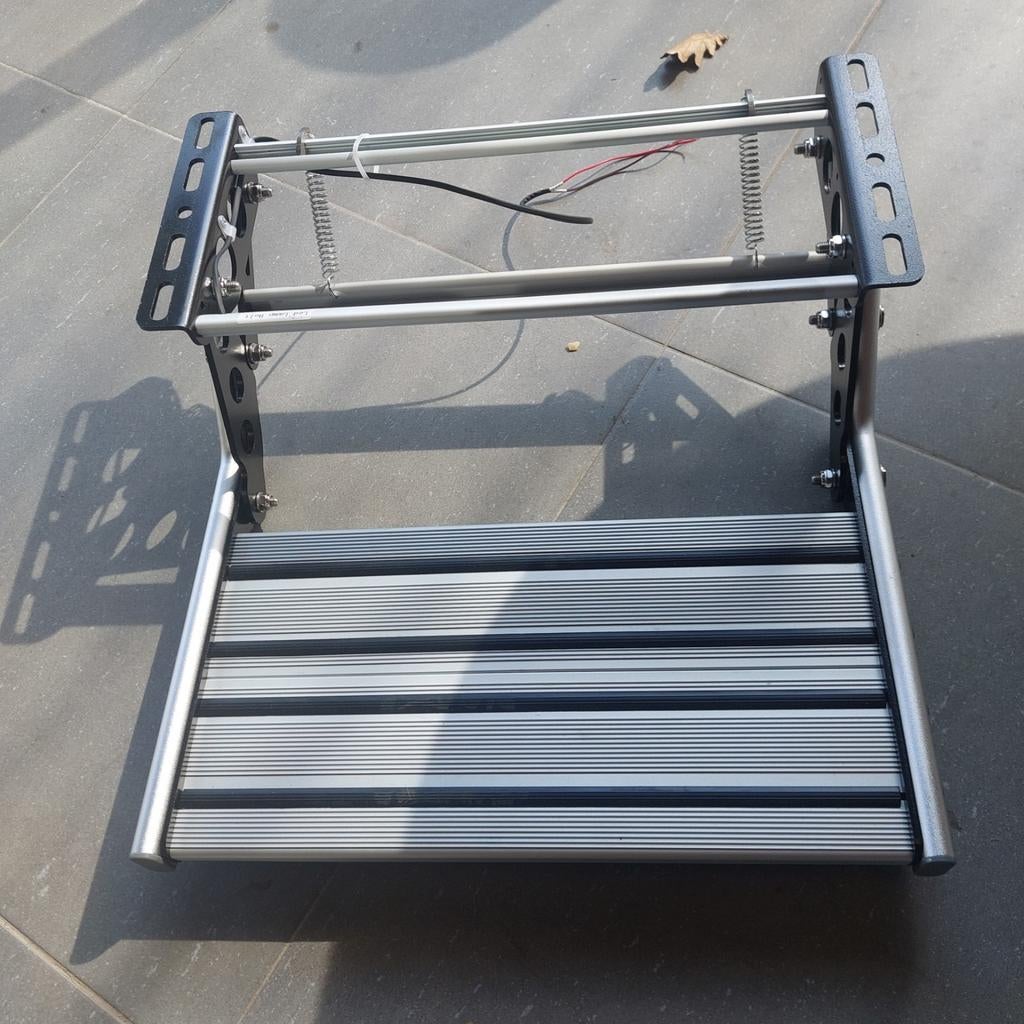 Opstap voor mobilhome of caravan nieuw., Ophalen