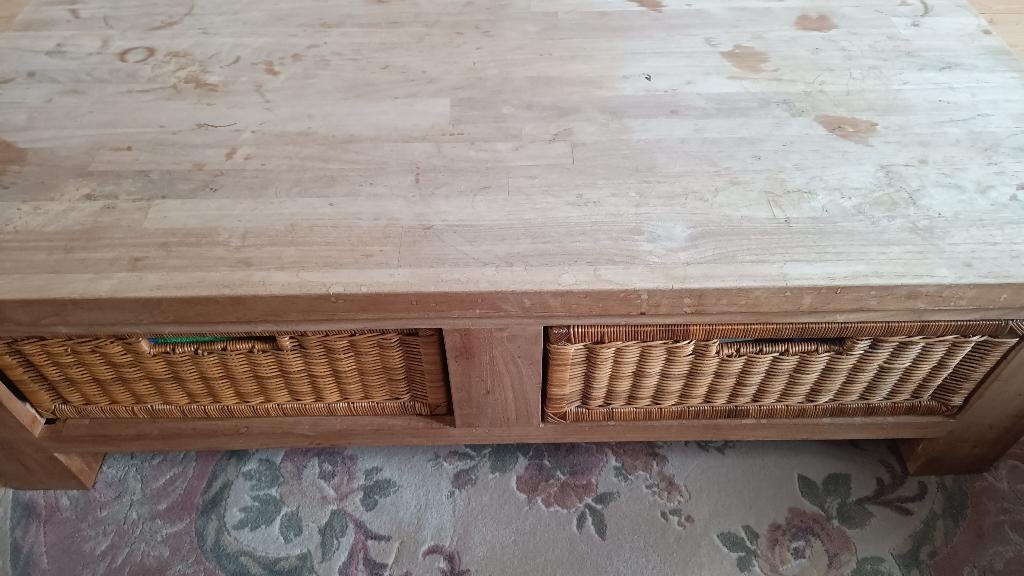 Massief teakhouten salontafel met rieten opbergmanden, Teck, 100 à 150 cm, Enlèvement, Utilisé