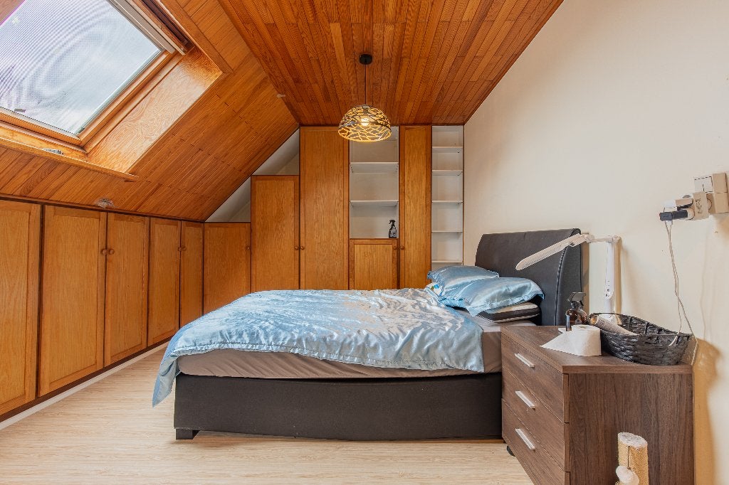 Mooie gezinswoning in Sint Niklaas te koop, 200 tot 500 m², 397 m², 3 kamers, Sint niklaas