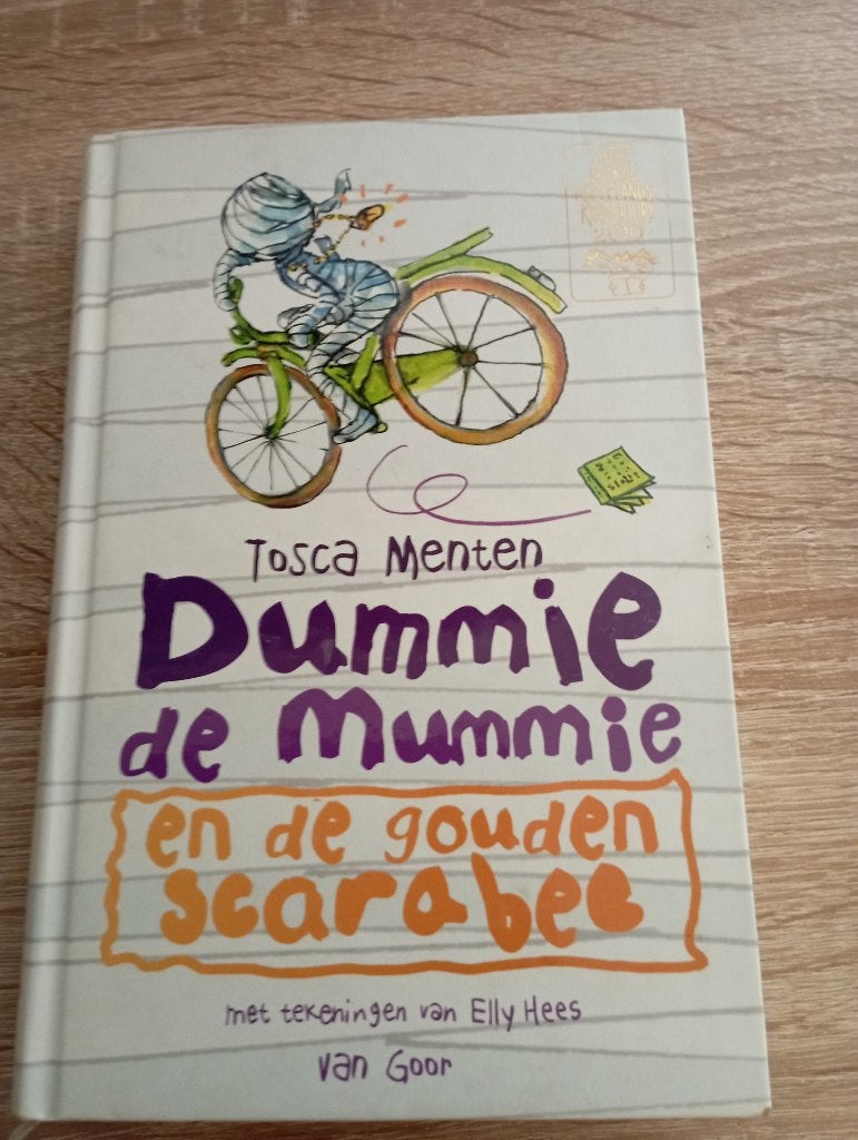 dummie de mummie en de gouden scarabee 8+, Ophalen of Verzenden, Zo goed als nieuw