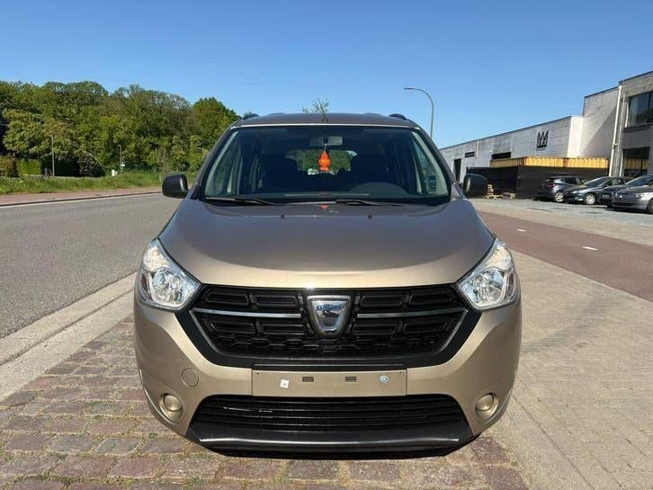 Dacia Lodgy | 12 Maanden Garantie | 112 Dkm | Benzine |2019|, Auto's, Dacia, Voorwielaandrijving, Testrit aan huis, 139 g/km, Handgeschakeld