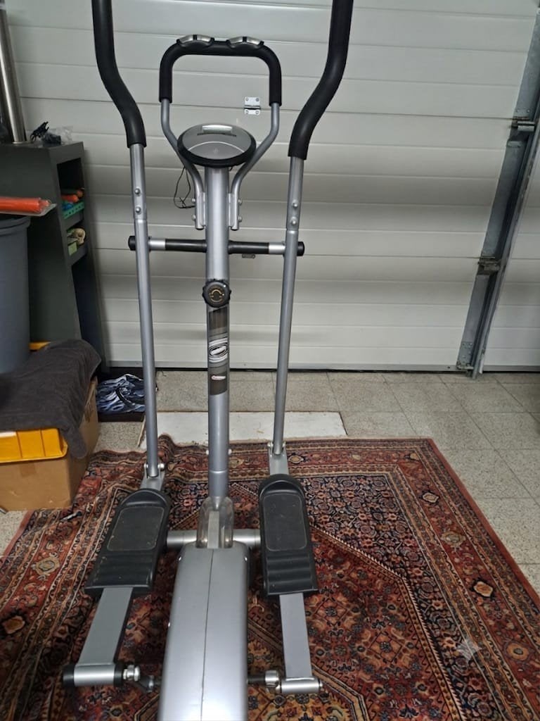 Vélo elliptique Optimus, Sports & Fitness, Enlèvement, Jambes, Vélo elliptique