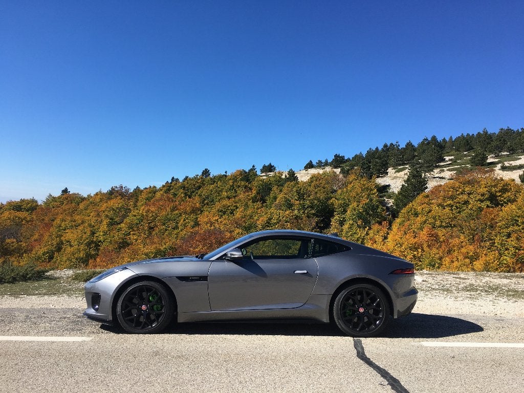 À vendre Belle Jaguar F-Type P300 R-Dynamic Black Edition, Autos, Jaguar, Cuir, Argent ou Gris, Achat, F-type