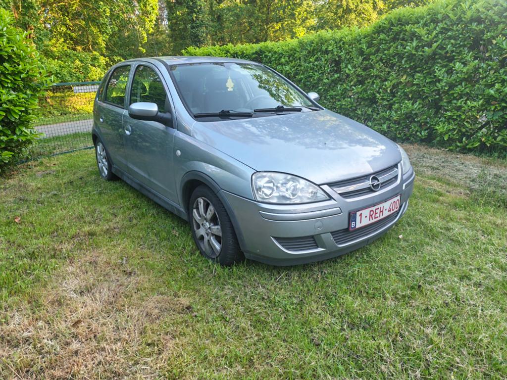 Voor export OPEL CORSA Benzine 1.2 bouwjaar 2005 169509 km, Autos, Opel, Particulier, Corsa, Essence, Enlèvement