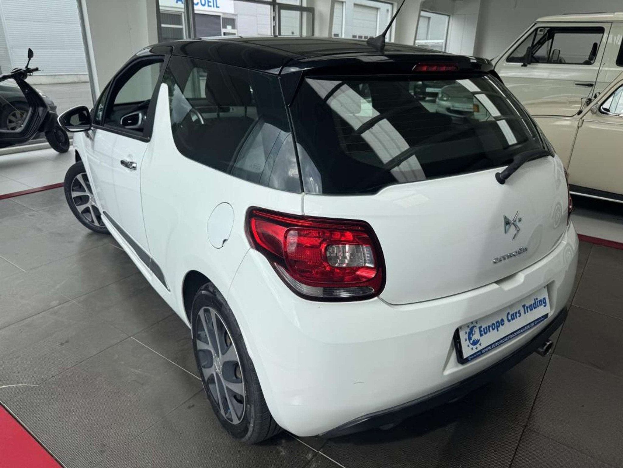 Citroën DS3 SO CHIC 1.4 HDI 68CH GAR 12M, Autos, Achat, 50 kW, Entreprise, Boîte manuelle