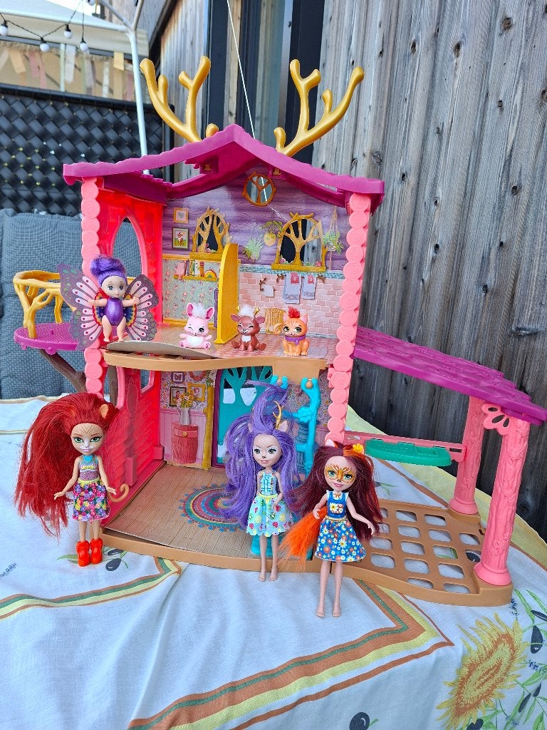 Een hertenhuisje met poppetjes, Enlèvement, Comme neuf, Maison de poupées