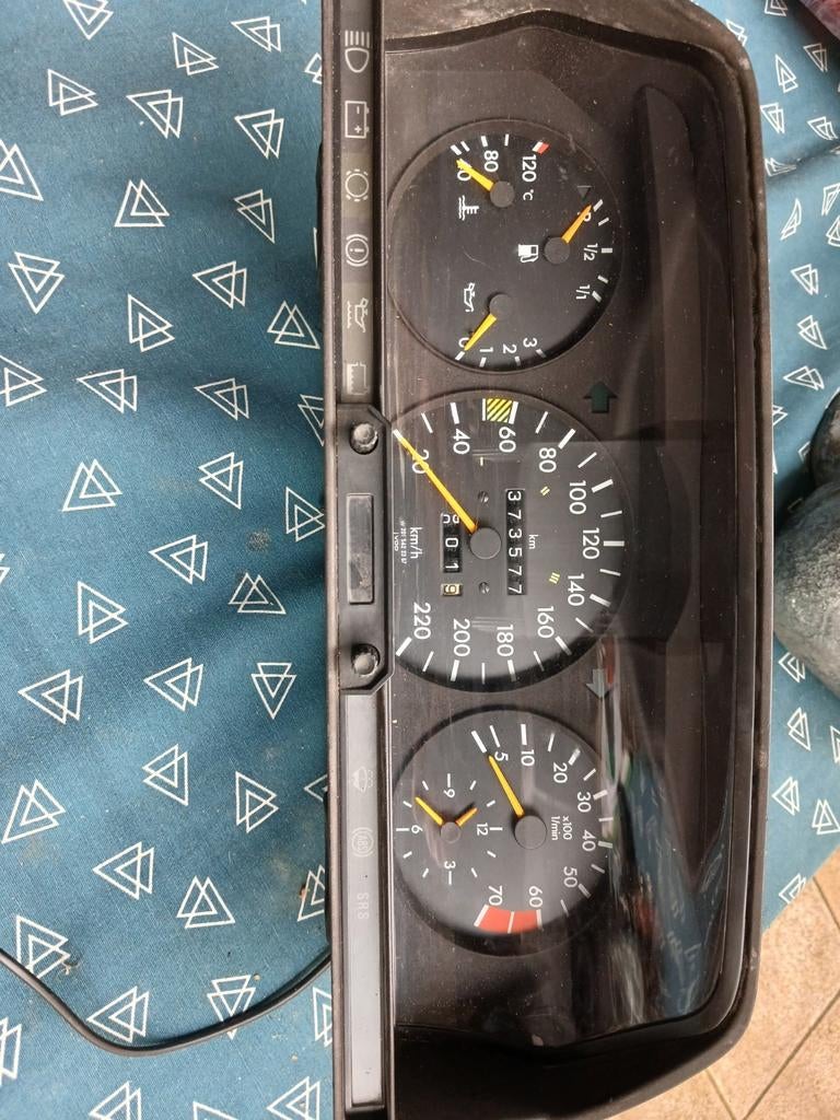 Mercedes kilometerteller 190 Turbo diesel, Ophalen of Verzenden, Gebruikt, Mercedes-Benz