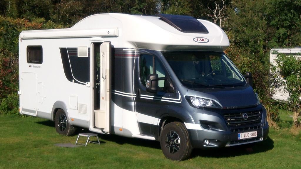 LMC Breezer H737G (1e eige., 7294km), Luifel, Ringverwarming, Fiat, Afzuigkap