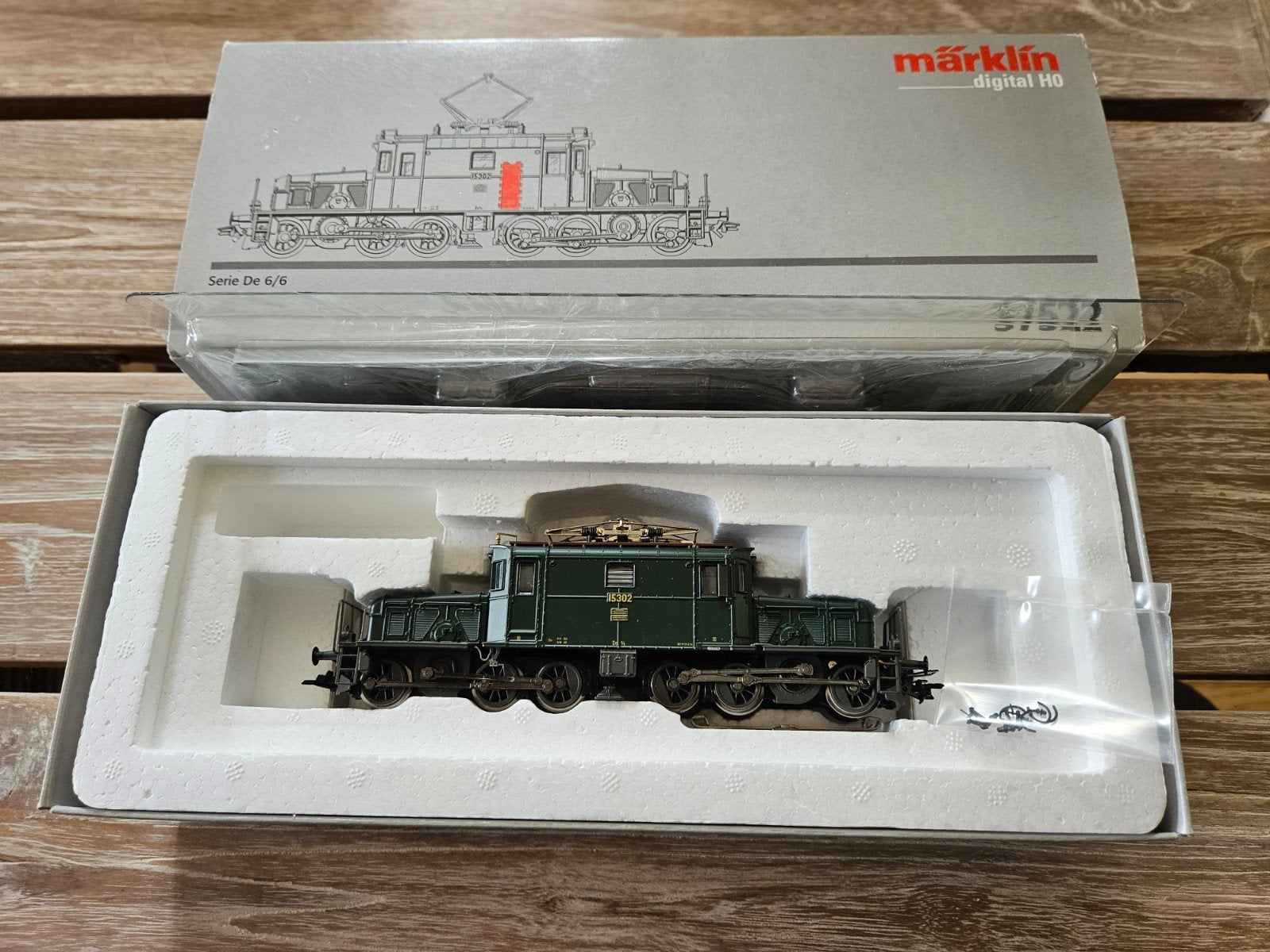 Märklin 37522 De6/6 des CFF, Seetal Crocodile, Enlèvement ou Envoi, Courant alternatif, Utilisé, Locomotive