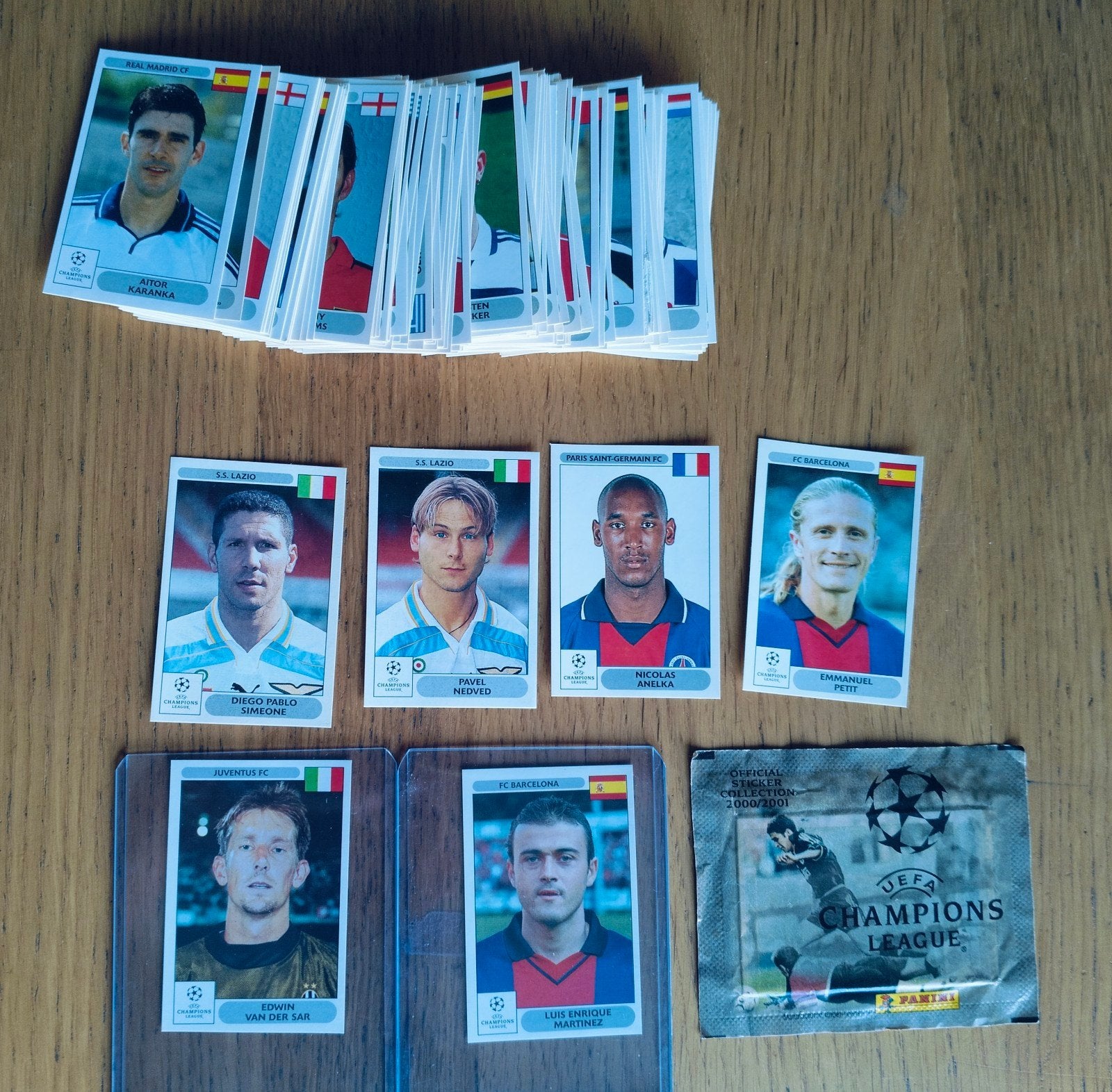 133 verschillende Panini stickers+ gesloten pakje CL 2000, Enlèvement ou Envoi