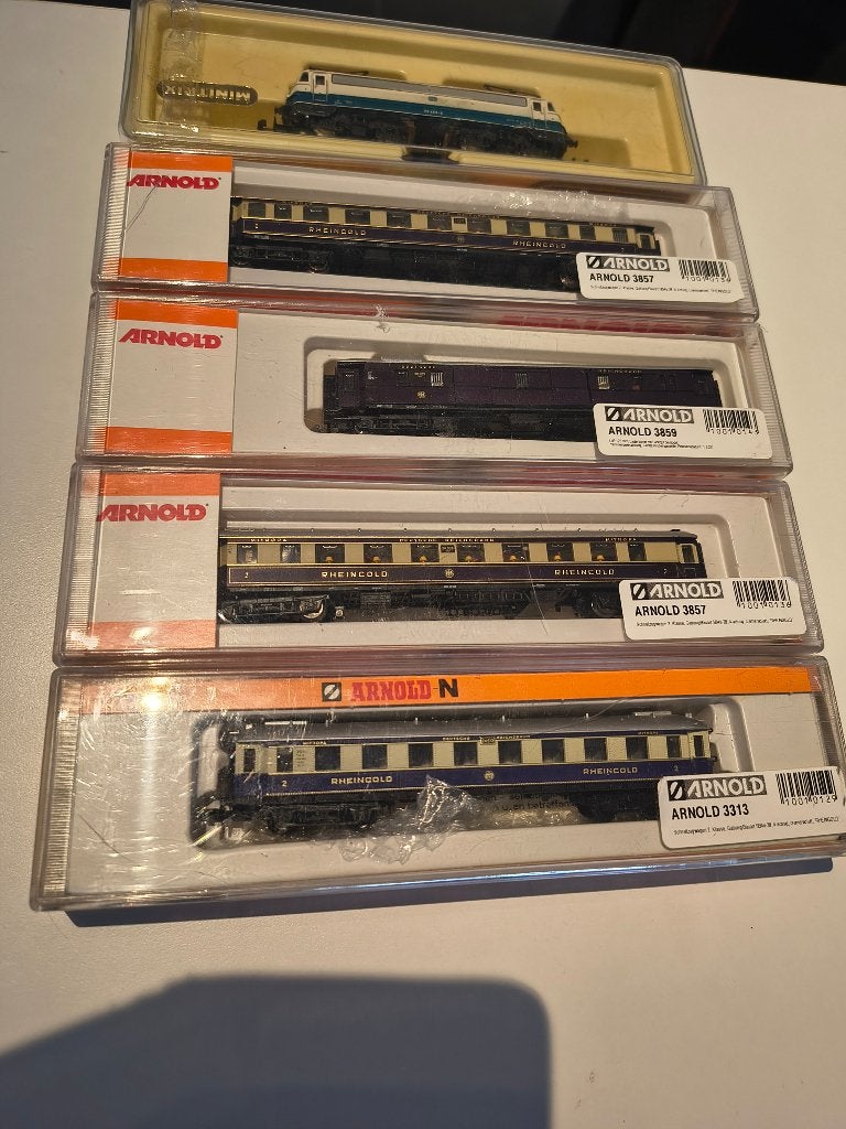 Minitrix BR112 en Arnold Rheingold rijtuigen digitaal, Gelijkstroom, Ophalen, Arnold, Gebruikt