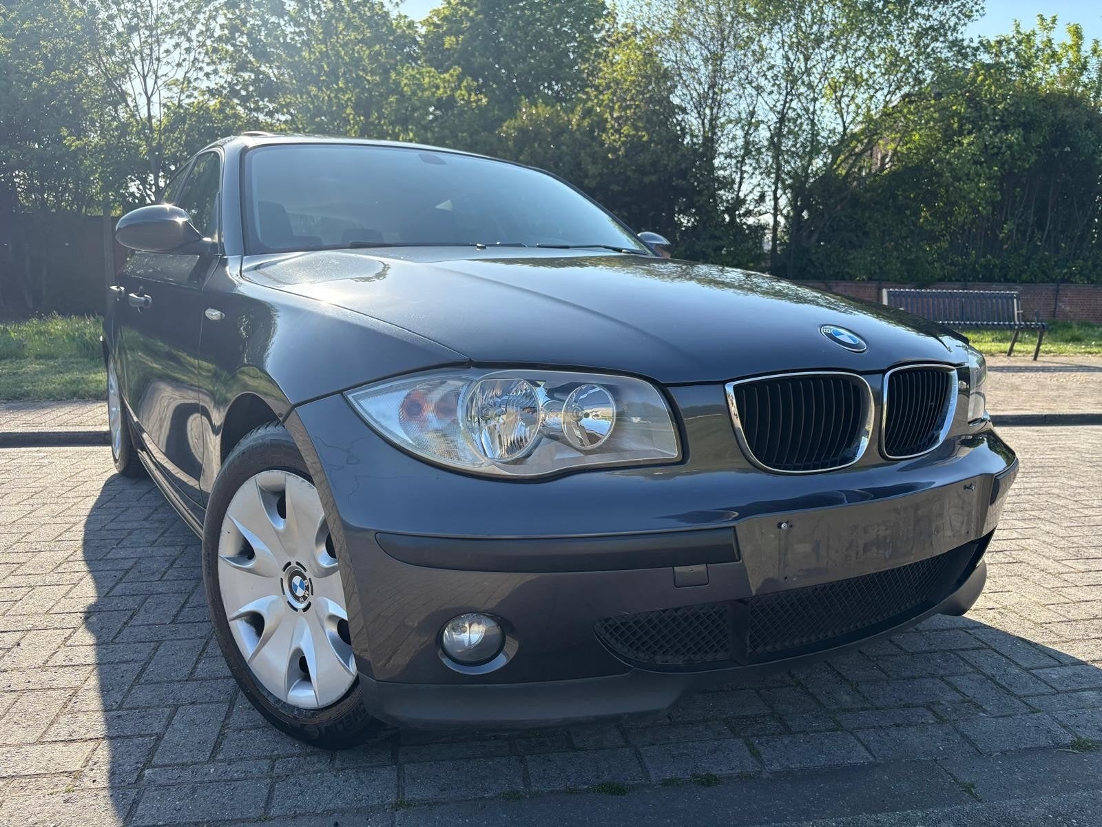 BMW118I ESSENCE AUTO PRETE A IMATRICULER, Autos, Argent ou Gris, Achat, 5 portes, Berline