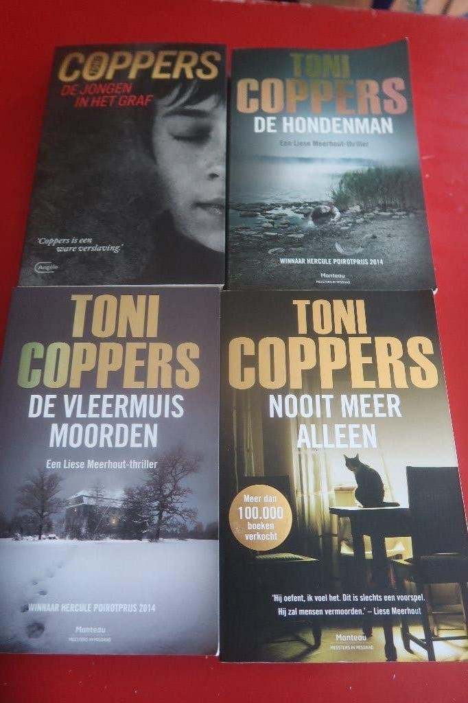 thriller Toni Coppers 4 boeken, Boeken, Ophalen of Verzenden, Toni Coppers