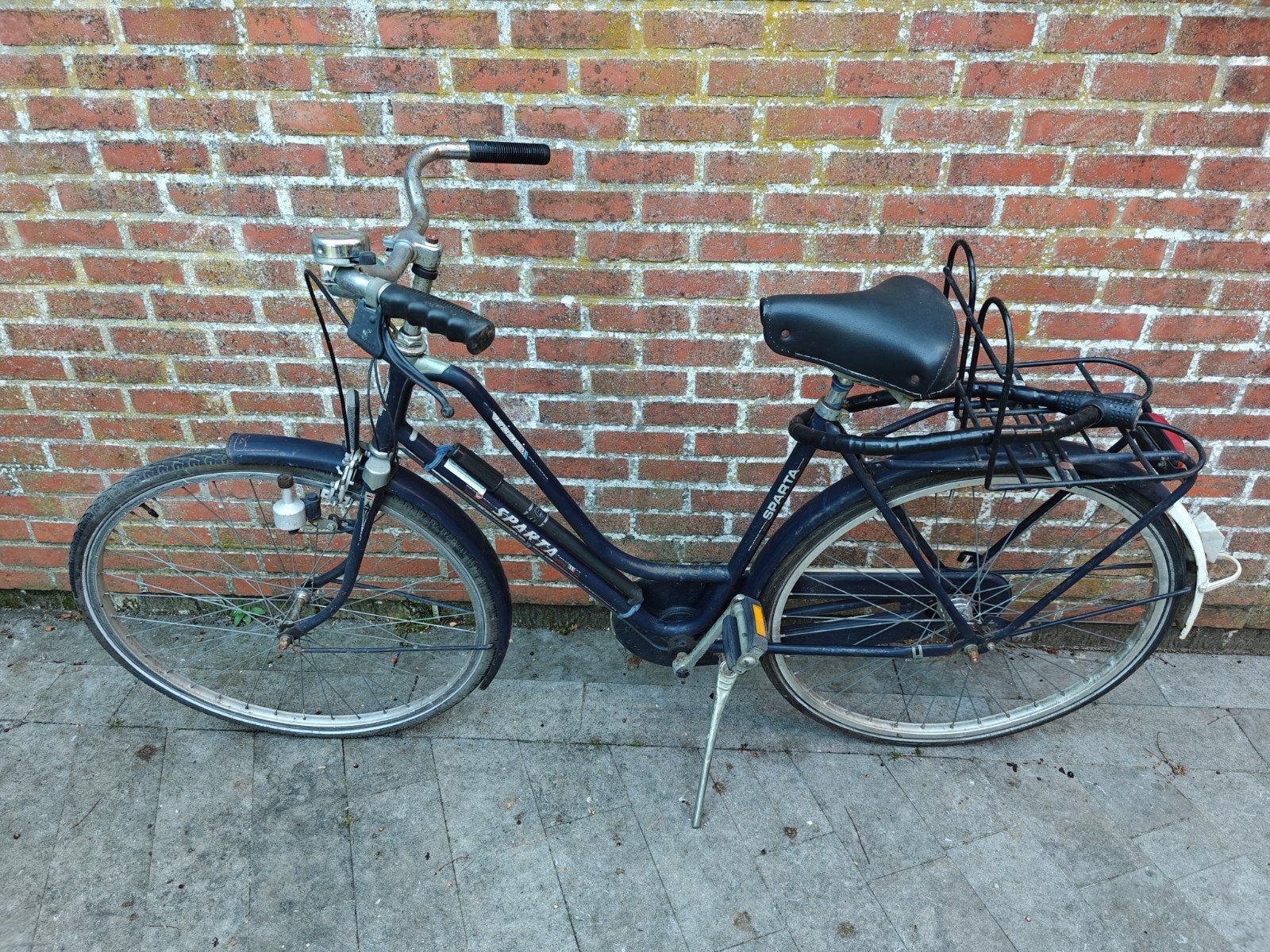 Stevige Fiets Dames Sparta, Enlèvement