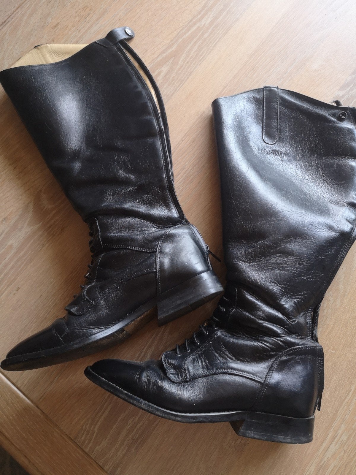 Lederen rijlaarzen (jumping), voor bredere kuit, Dieren en Toebehoren, Paardrijkleding, Ophalen of Verzenden