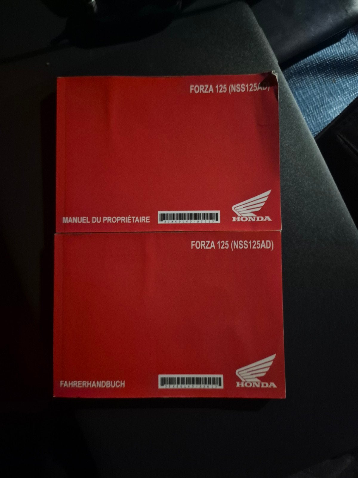 handleiding Frans en nederlandstalig honda forza 125cc, Enlèvement