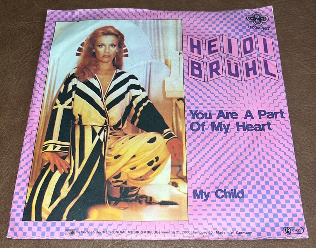 Heidi Brühl ‎– You Are A Part Of My Heart - 7” vinyl single, Enlèvement ou Envoi, Utilisé