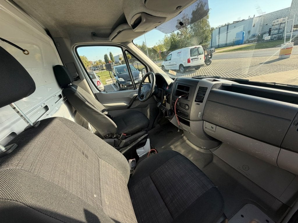Mercedes Sprinter 313 (Stock ID 18111) — 24
