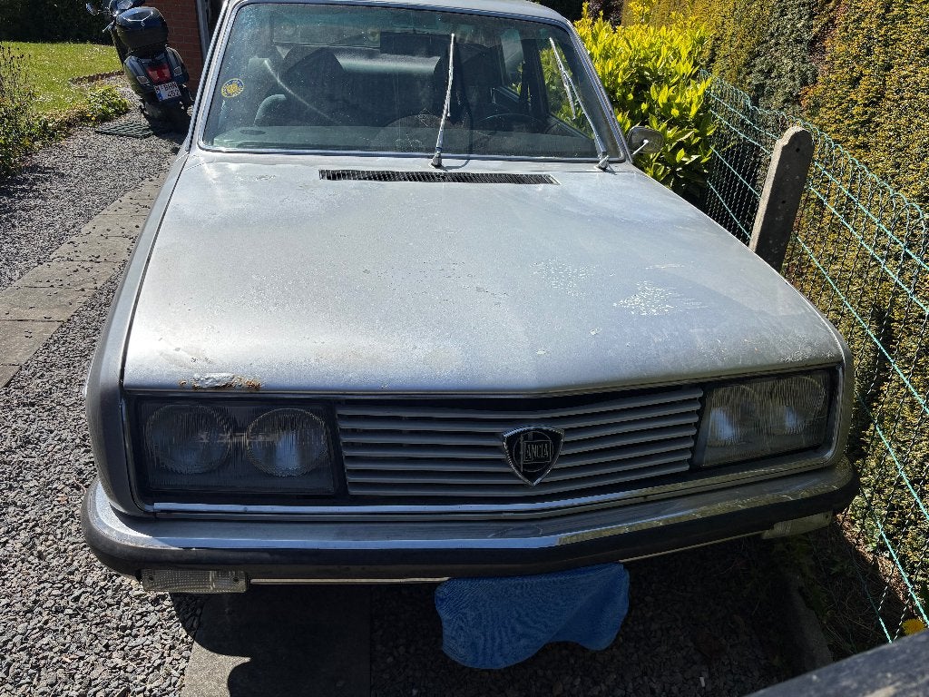 Lancia Beta 5 portes 2.0 1977 Barn Find, Autos, Argent ou Gris, Boîte manuelle, Bleu, 5 portes