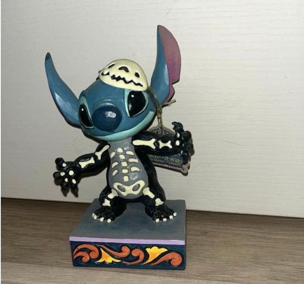 Disney traditions Spooky experiment Stitch glow in the dark, Ophalen, Overige figuren, Zo goed als nieuw, Beeldje of Figuurtje
