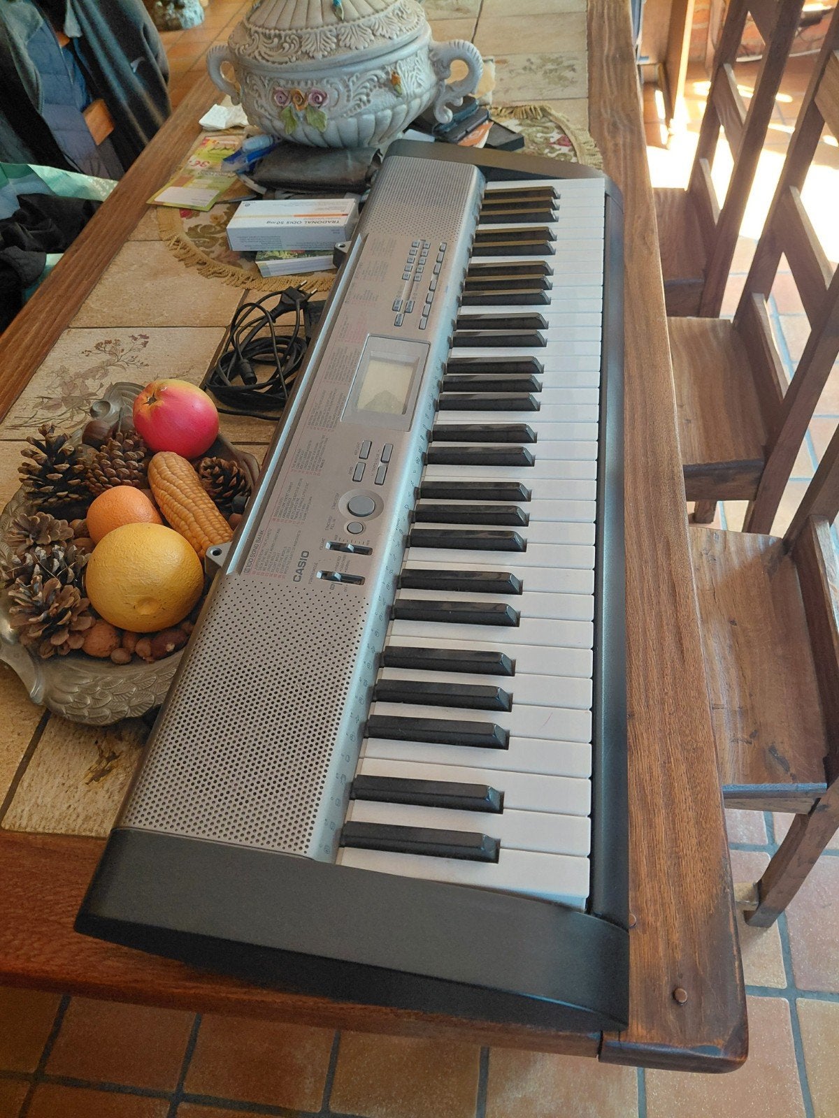 Casio LK-120 – Clavier 61 touches lumineuses en très bon éta, Musique & Instruments, Enlèvement, Piano