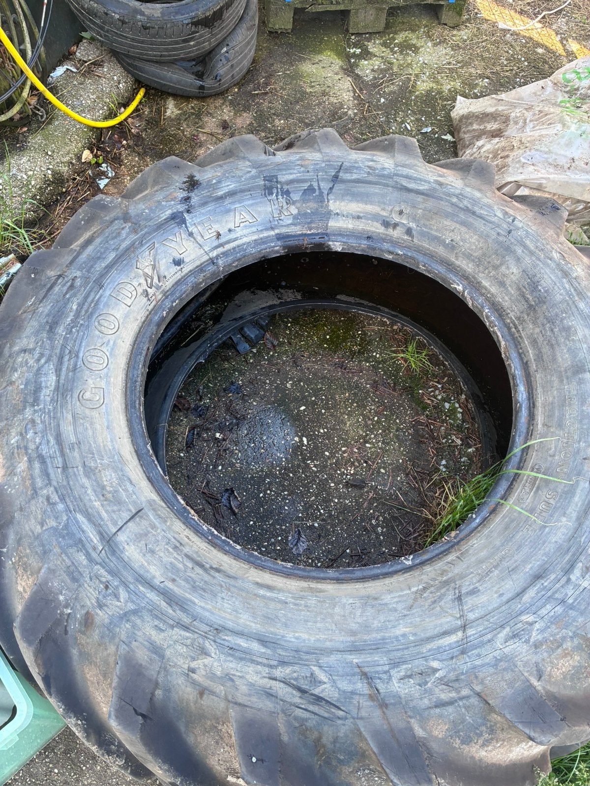 Pneu tracteur, Articles professionnels, Enlèvement